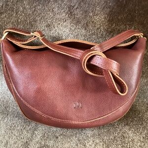Portland Leather Goods Large Nutmeg Koala Sling Crossbody/Shoulder Handbag